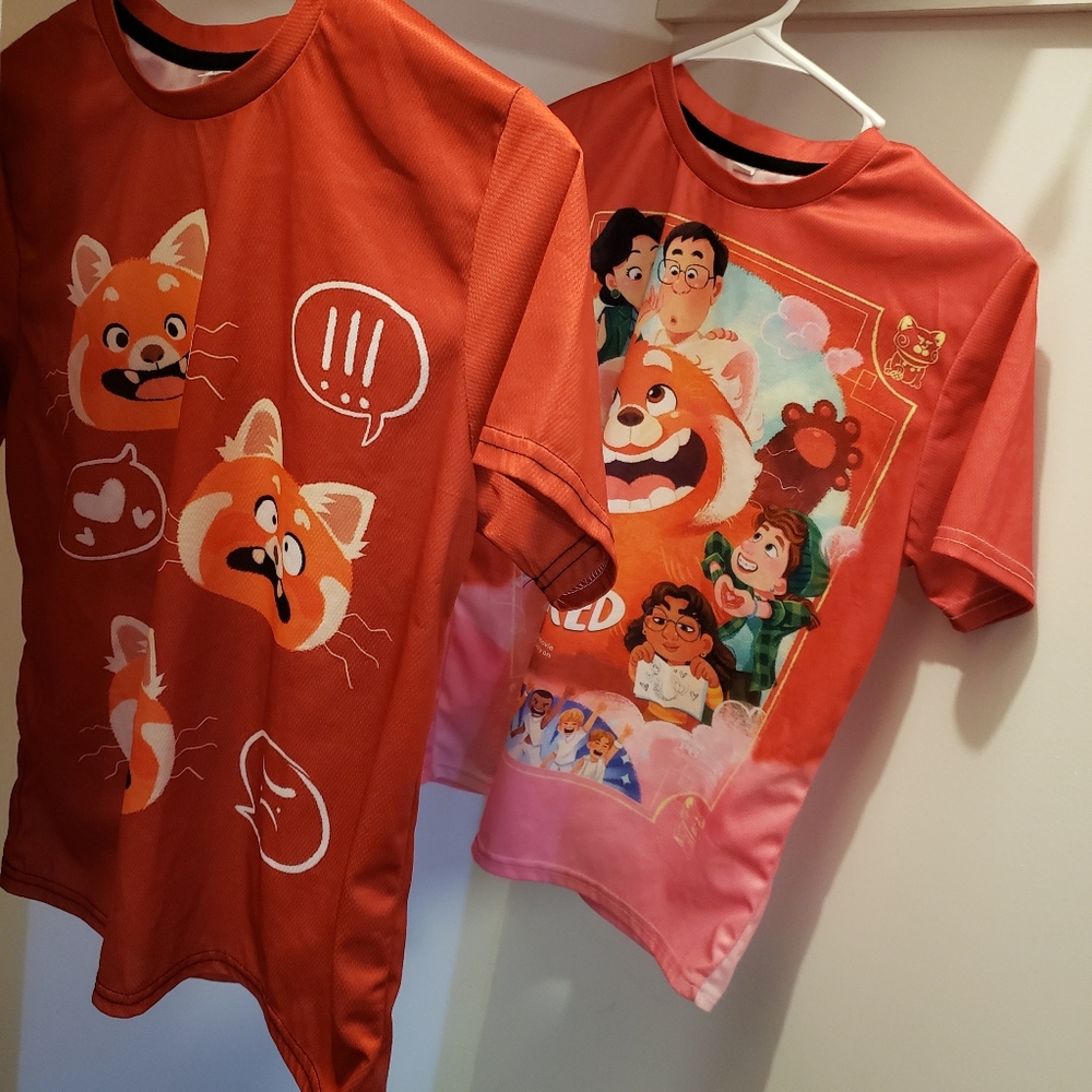 2 turning red shirts